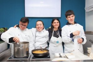 Foggia/Napoli, 29.12.2021 - Nasce dal dolore il proposito di Valentina Abruzzeso, nata nel foggiano: dare amore e una luce di speranza ai ragazzi con sindrome di Down attraverso la “Fondazione Paolo Tortora e Valentina Tortora Ets”.