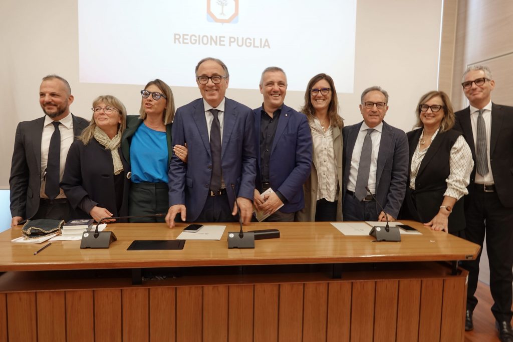 Si tratta di una bella pagina per la Regione Puglia.