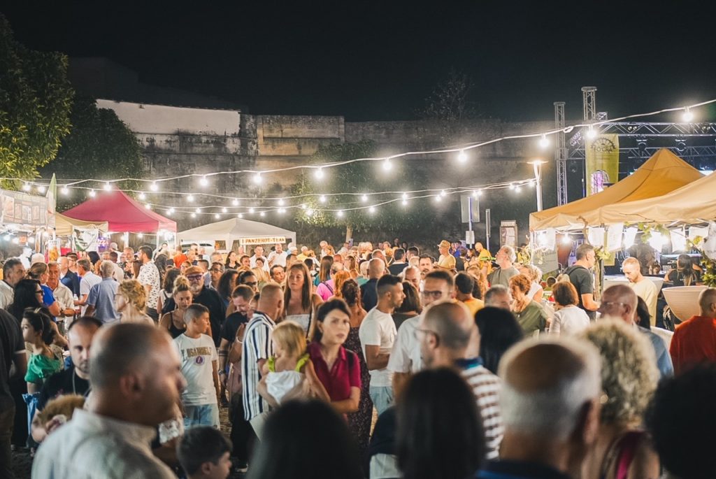 "L'Uva Noscia – La Festa dell'uva di Grottaglie". L'uva da tavola in tutte le varietà protagonista